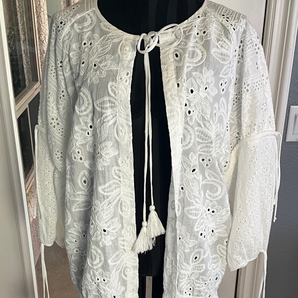 Anthropologie Maeve White Eyelet Romantic Ruffle Kimono Resortwear Cruise Travel - Picture 3 of 9